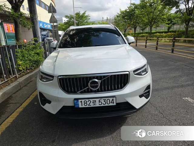 Volvo XC40 2022 Белый из Кореи, фото 3