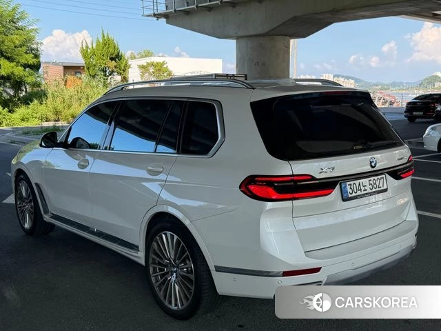 BMW X7 (G07) 2025 Белый из Кореи, фото 3