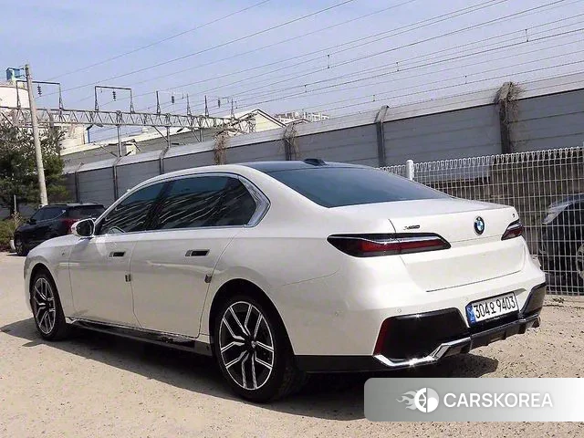 BMW 7 Series (G70) id 2513273 из Кореи 13