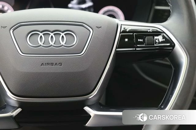 Audi Q6 id 4291025 из Китая 23