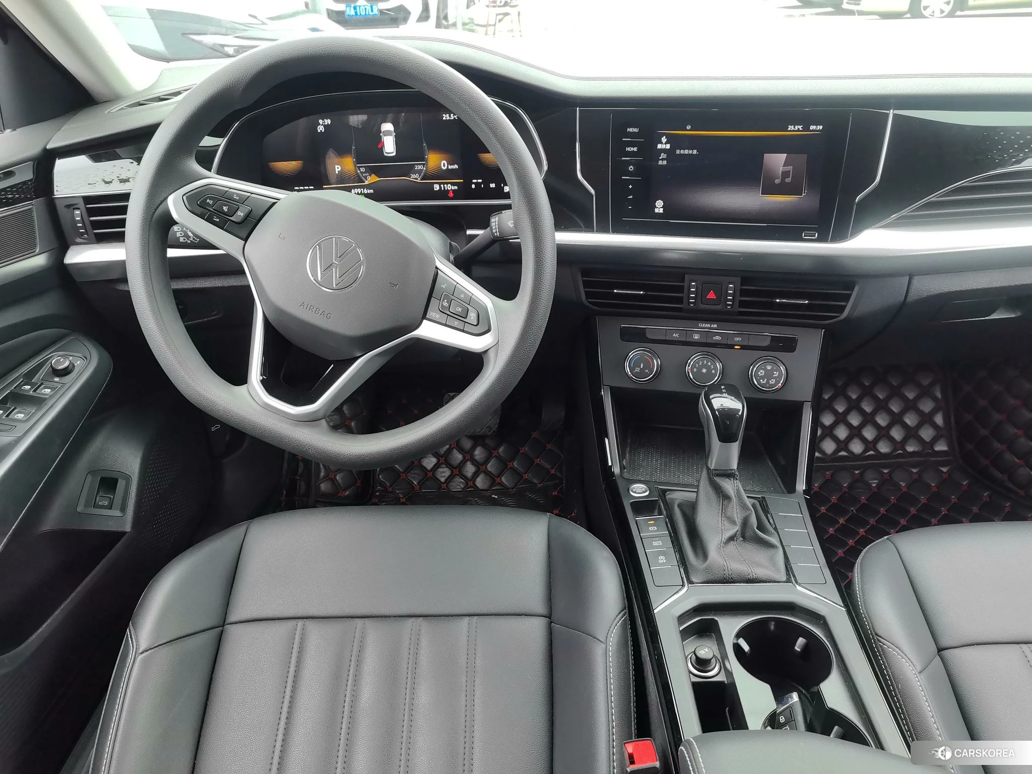 Volkswagen Passat 2023 Черный из Китая, фото 3