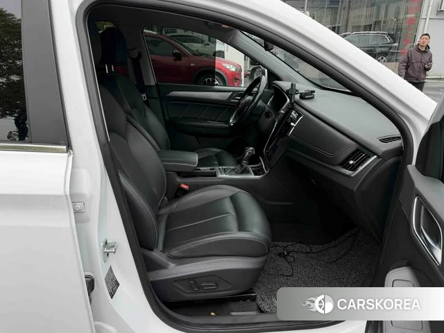 Roewe RX5 2018 Белый из Китая, фото 6
