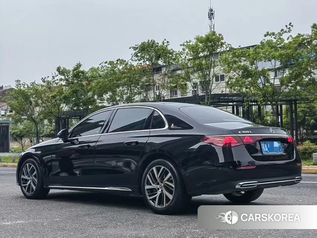 Mercedes-Benz E-class 2025 Черный из Китая, фото 5