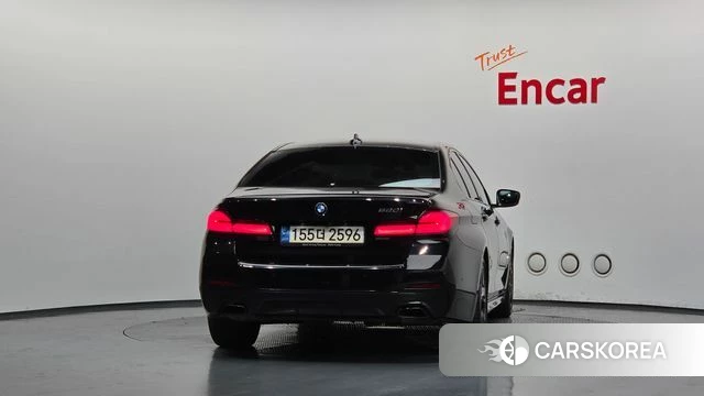 BMW 5 Series (G30) id 4529462 из Кореи 23