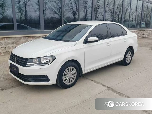 Volkswagen Santana 2023 Белый из Китая, фото 3