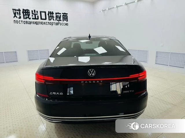 Volkswagen Passat 2022 Черный из Китая, фото 5