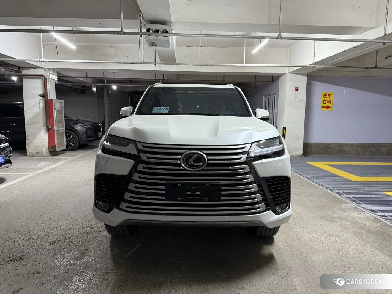 Lexus LX 2024 Белый из Китая, фото 5