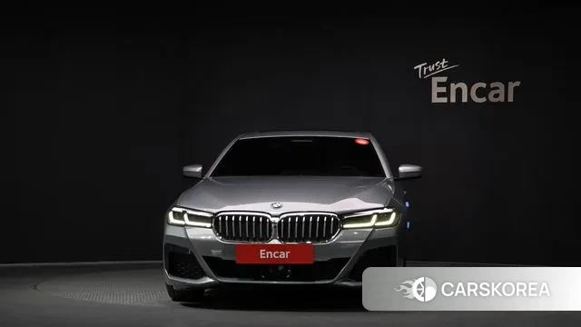 BMW 5 Series (G30) id 3246833 из Кореи 13