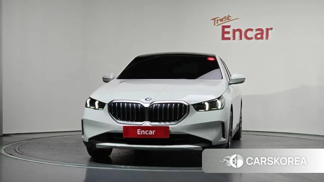 BMW 5 Series (G60) id 4375564 из Кореи 23