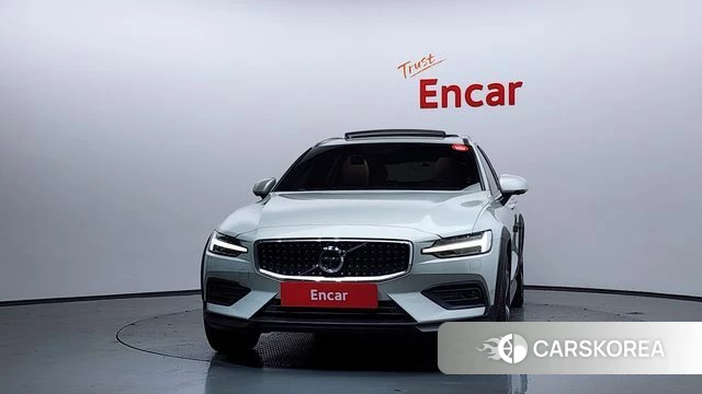 Volvo V60 Cross-Country 2nd Generation id 3795501 из Кореи 13
