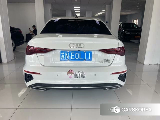 Audi A3 2023 Белый из Китая, фото 3