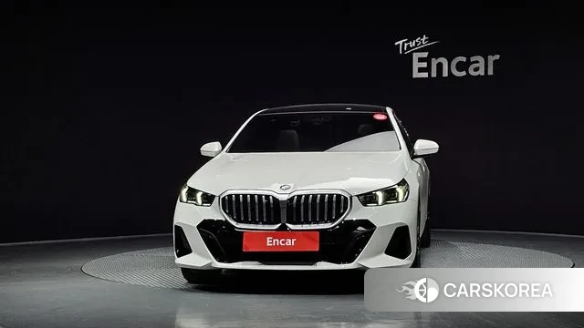 BMW 5 Series (G60) id 3517414 из Кореи 13