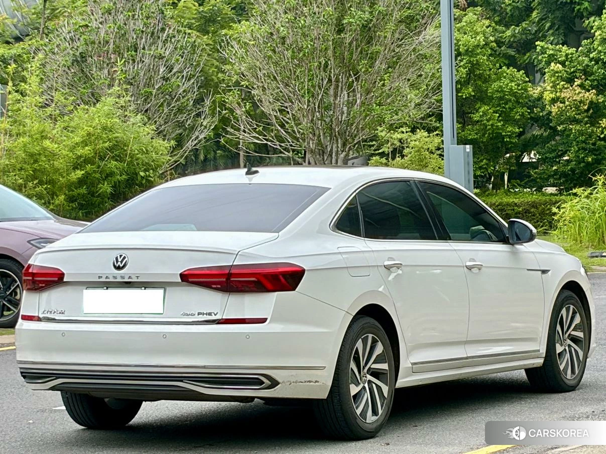 Volkswagen Passat PHEV 2019 Белый из Китая, фото 4