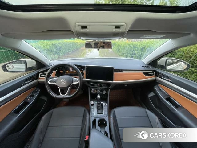 Volkswagen Bora 2024 Белый из Китая, фото 3