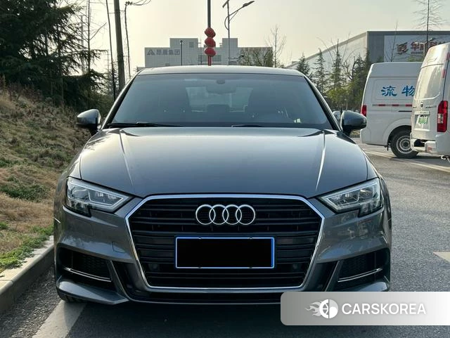 Audi A3 2019 Темно-серый из Китая, фото 3