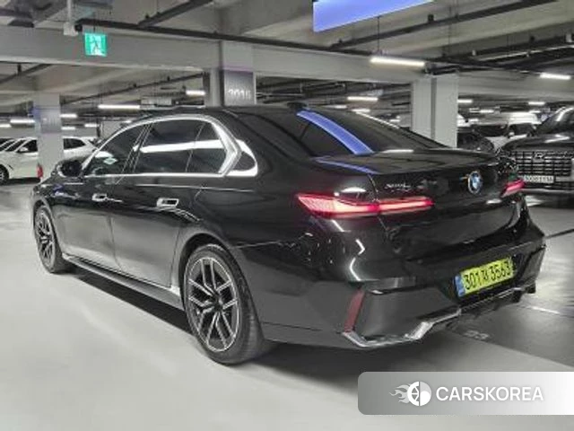 BMW 7 Series (G70) id 4442035 из Кореи 13