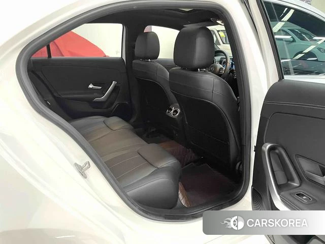 Mercedes-Benz Class A id 4207878 из Китая 13