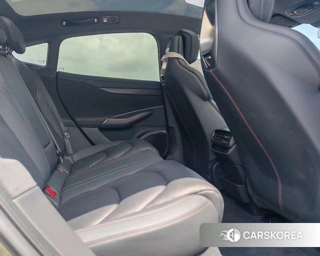 Xiaomi Car Xiaomi SU7 id 4190566 из Китая 16