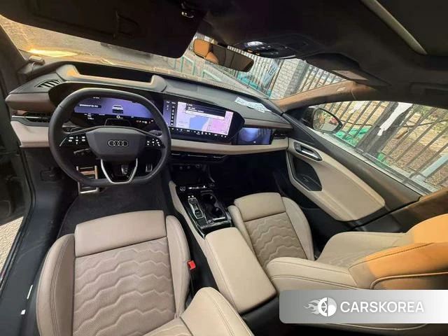 Audi Q6L e-tron 2025 Темно-серый из Китая, фото 3