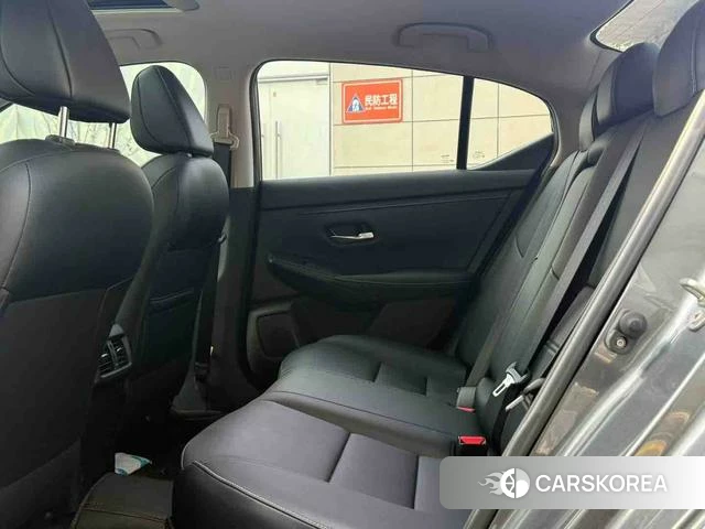 Nissan Xuan Yi 2021 Темно-серый из Китая, фото 3