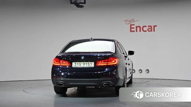 BMW 5 Series (G30) id 3894233 из Кореи 13