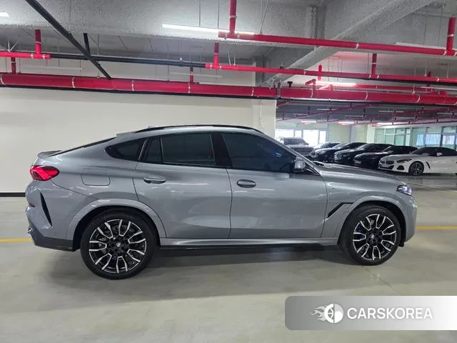 BMW X6 (G06) 2025 Серебристо-серый из Кореи, фото 3