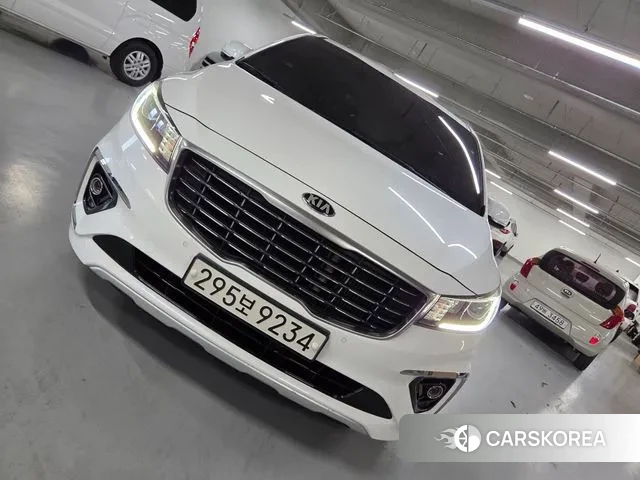 Kia The New Carnival id 3676943 из Кореи 13