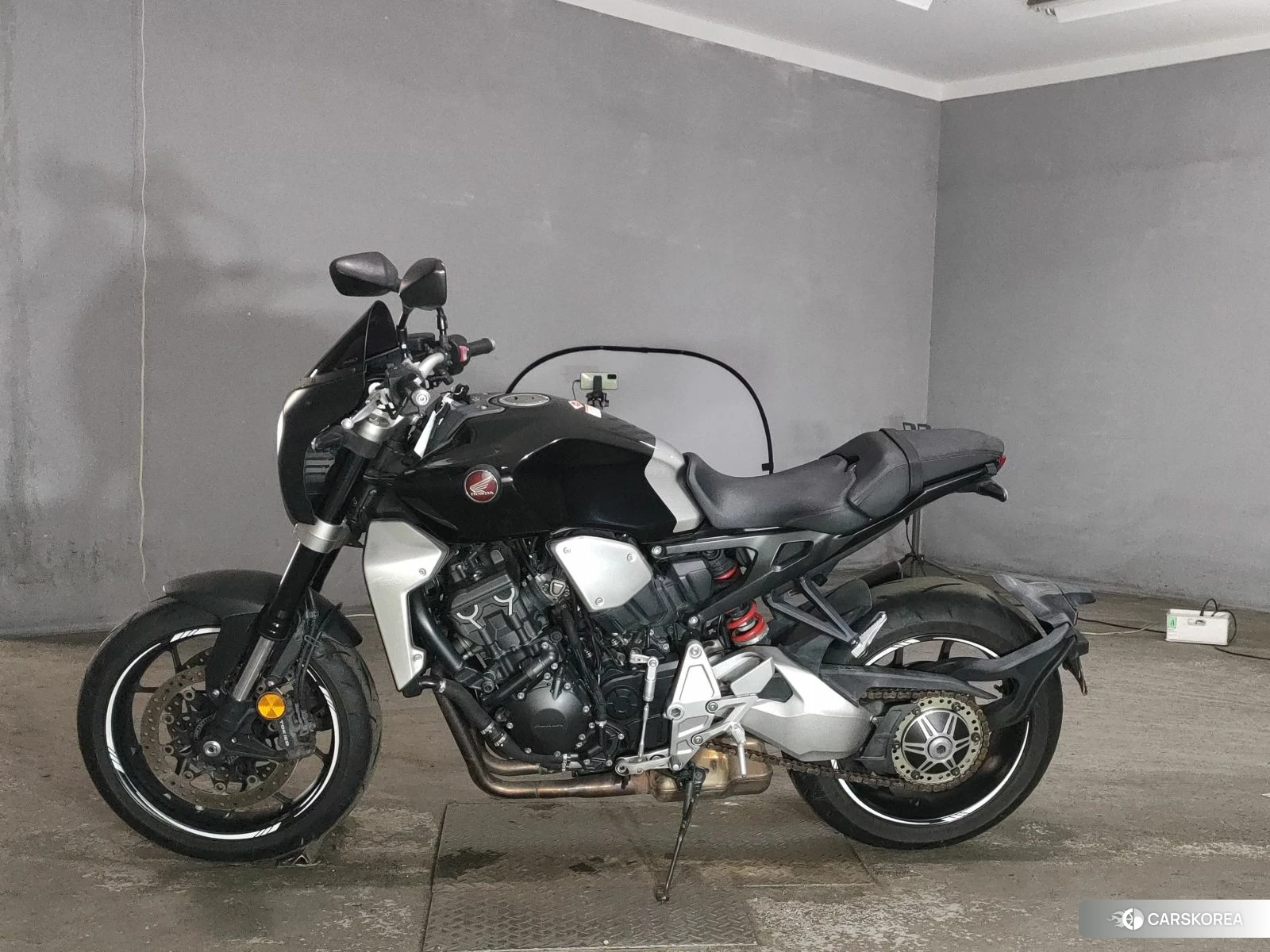 Проданный Honda CB1000R id 4184688 из Японии