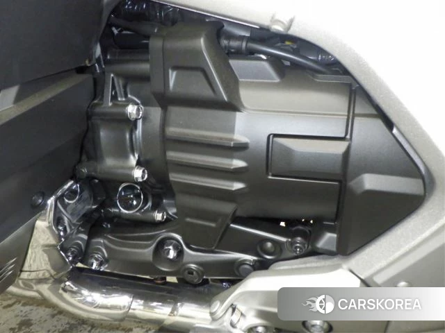 Engine photo