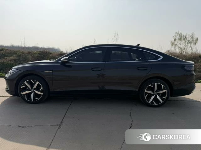 Volkswagen Lingdu 2022 Темно-серый из Китая, фото 6