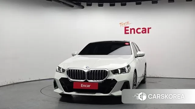 BMW 5 Series (G60) id 3576002 из Кореи 13