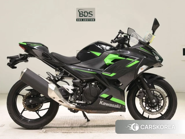 Kawasaki NINJA 400 2018 из Японии, фото 2