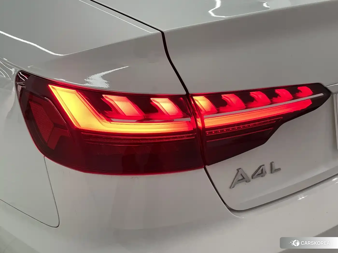 Audi A4L id 4545881 из Китая 14