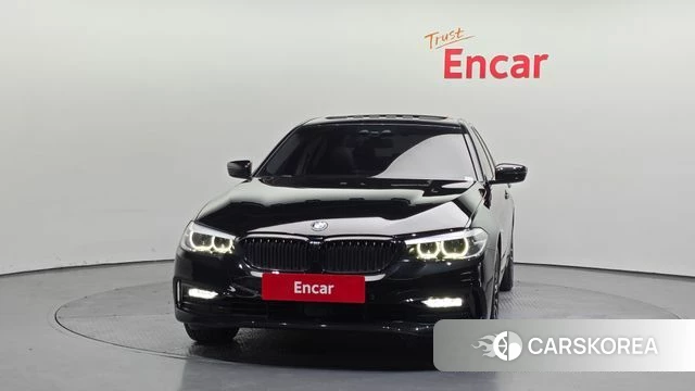 BMW 5 Series (G30) id 3801603 из Кореи 13