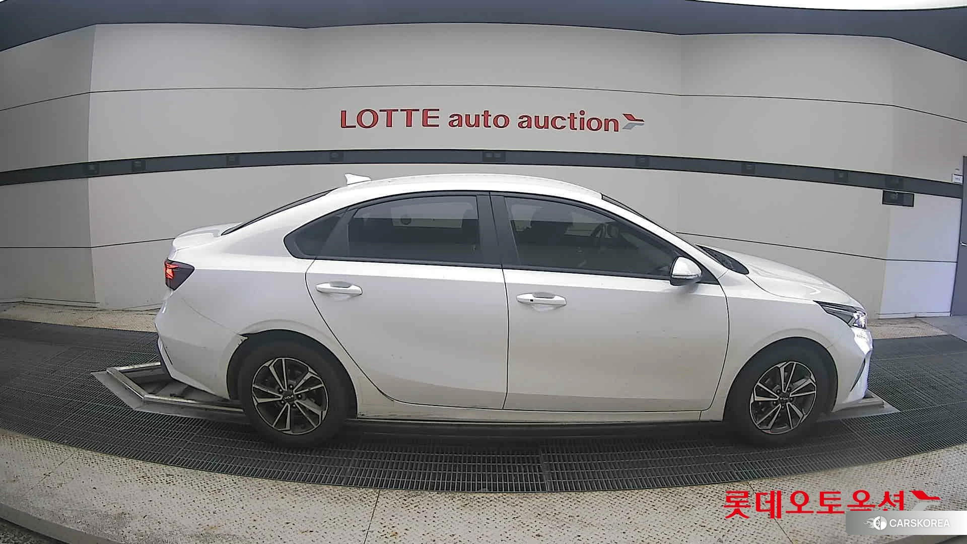 Kia K3 id 4902330 из Кореи 23
