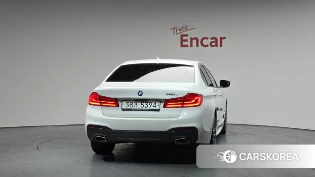 BMW 5 Series (G30) id 3867568 из Кореи 13