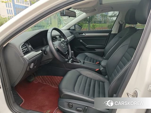 Volkswagen Lingdu 2022 Белый из Китая, фото 3