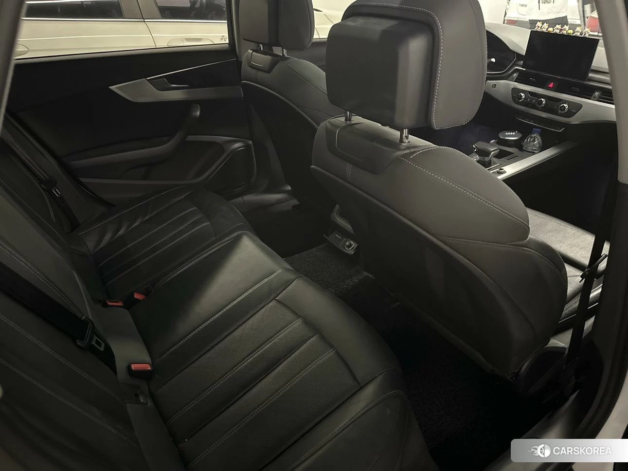 Audi A4L 2021 Белый из Китая, фото 3