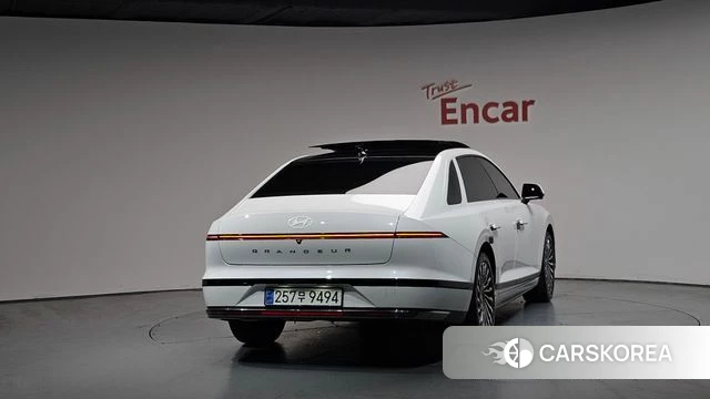Hyundai Grandeur (GN7) id 4308278 из Кореи 23