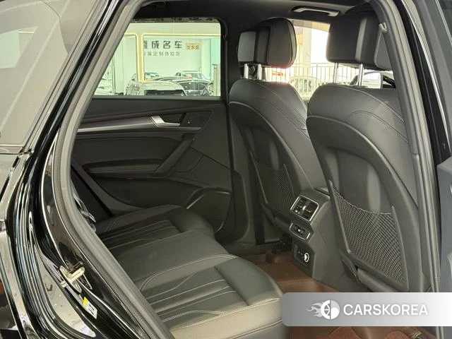 Audi Q5L id 3913603 из Китая 10