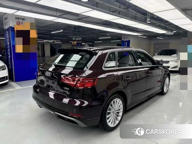 Audi A3 2018 Другой из Китая, фото 6