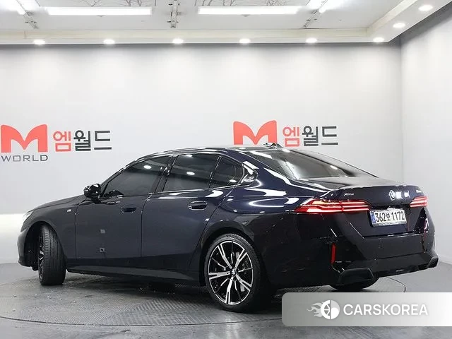 BMW 5 Series (G60) id 3404970 из Кореи 13