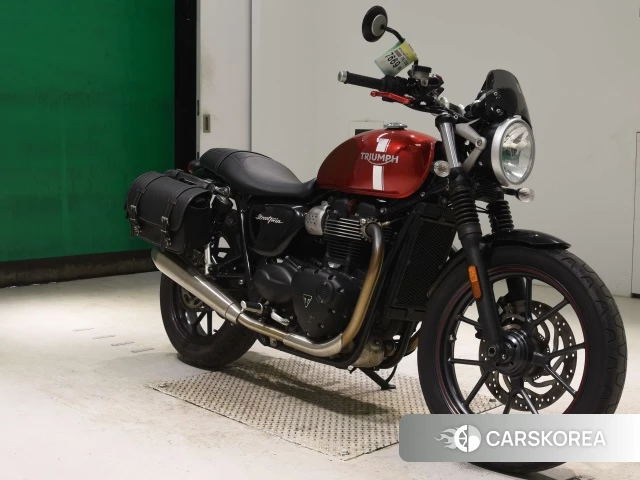 Triumph STREET TWIN 2017 из Японии, фото 4