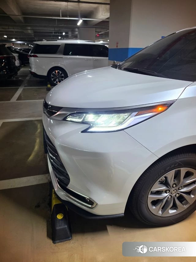 Toyota Sienna 4th Generation 2025 Белый из Кореи, фото 3