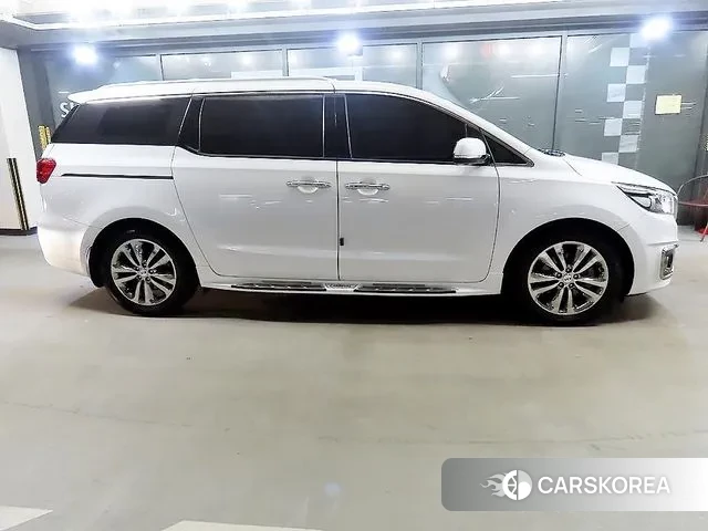 Kia All New Carnival id 3474941 из Кореи 13