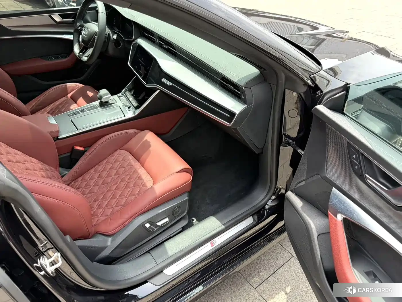 Audi A7L 2023 Черный из Китая, фото 3