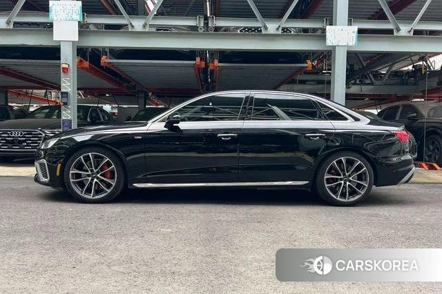 Audi A4L id 4273749 из Китая 16
