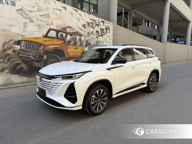 Chang'an CS75 PLUS 2024 Белый из Китая, фото 3