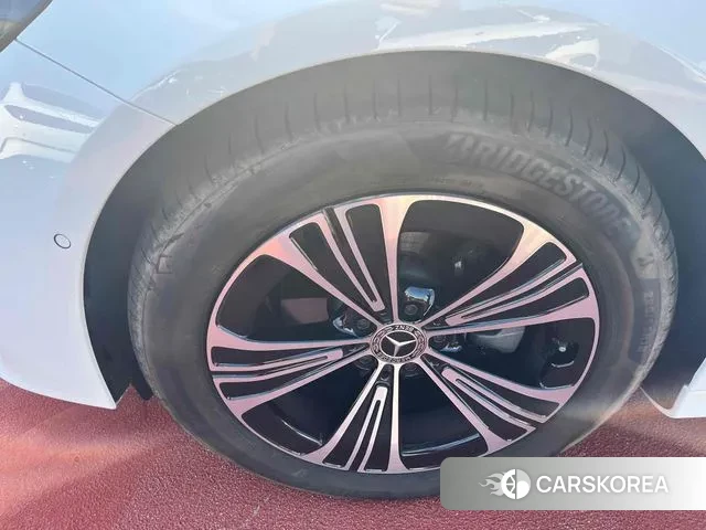 Mercedes-Benz E-Class W214 2024 Белый из Кореи, фото 4