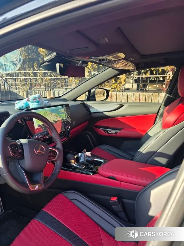 Lexus NX450h + 2nd generation 2025 Черный из Кореи, фото 3